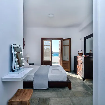 Golden Paros Hotel 4*